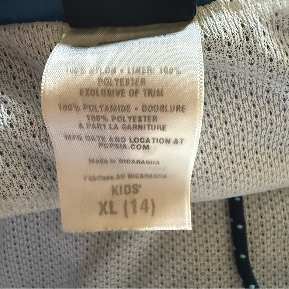 Patagonia boy short size XL (B25) - Picture 4 of 4